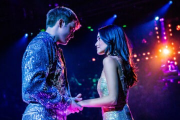 Kit Connor & Rachel Zegler in Romeo + Juliet.